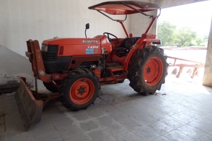 ขาย KUBOTA L4508 ใช้งาน2300ชม 4x4 2300 ชม รถสวยมากมีใบมีดหน้า กับผานบุกเบิก รถอยู่ ประจวบ