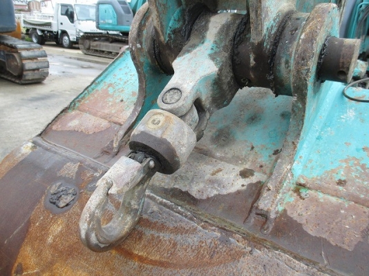 ขาย Kobelco SK135SR-1ES (YY04) ซุปเปอร์ ปี2006 มีใบมีดดัน แทรคเหล็กหุ้มยาง 4,400ชม.