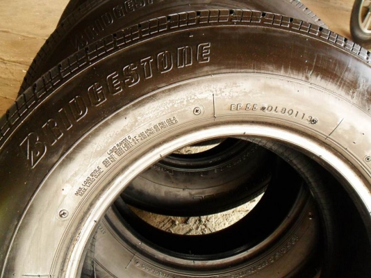 ยางกระบะขอบ15 บริดสโตน 195-R15ลงพื้นปลายปี13(4เส้น3,600บ)ดอกหนามาก90\%