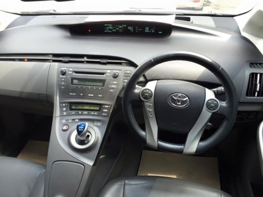 TOYOTA. PRIUS. 1.8 HYBRID ปี 12 ออโต้