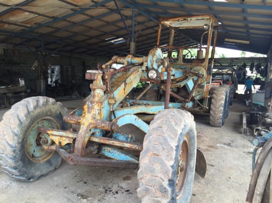 (ตอนนี้ทำสีแล้ว)รถเกรด CAT112(91G582)รถสวยเดิมๆ สภาพดีมาก พร้อมใช้ รถแน่นๆบู๊ชสลักแน่น เครื่องนิ่ม