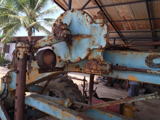 (ตอนนี้ทำสีแล้ว)รถเกรด CAT112(91G582)รถสวยเดิมๆ สภาพดีมาก พร้อมใช้ รถแน่นๆบู๊ชสลักแน่น เครื่องนิ่ม