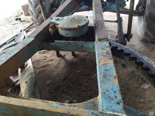 (ตอนนี้ทำสีแล้ว)รถเกรด CAT112(91G582)รถสวยเดิมๆ สภาพดีมาก พร้อมใช้ รถแน่นๆบู๊ชสลักแน่น เครื่องนิ่ม