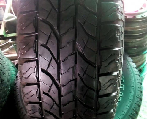 ขายโยโก 265/70/16 ปี 12  ทั้ง 4 เส้น ขาย 6,500 บาท