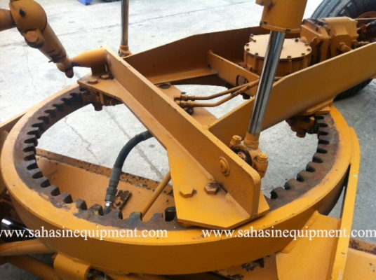 รถเกรด ยี่ห้อ KOMATSU รุ่น GD28AC-1 S/N 13XX บจก.สหสินอีควิปเม้นท์ โทร.081-5851880, 02-5168100-1 www.sahasinequipment.com รถเกรด ยี่ห้อ KOMATSU รุ่น GD28AC-1 S/N 13XX บจก.สหสินอีควิปเม้นท์ โทร.081-5851880, 02-5168100-1 www.sahasinequipment.com