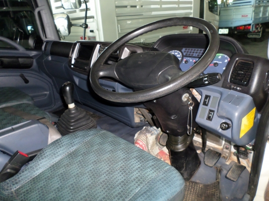 ขาย 6 ล้อ ฮีโน่ 500 ดัมพ์ 3มิตร  175 แรง ยาว 4 ม. ปี 2010 สภาพสวยเดิมเครื่องดี พร้อมใช้งาน ชมก่อนได้ครับ สนใจติดต่อ 081-9425443  081-5715326