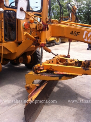 รถเกรด ยี่ห้อ MITSUI รุ่น HA46F S/N 3701XX นำเข้า บจก.สหสินอีควิปเม้นท์ โทร.081-5851880, 02-5168100-1 www.sahasinequipment.com รถเกรด ยี่ห้อ MITSUI รุ่น HA46F S/N 3701XX นำเข้า บจก.สหสินอีควิปเม้นท์ โทร.081-5851880, 02-5168100-1 www.sahasinequipment.com