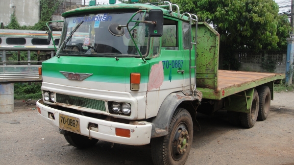 HINO KT920 10ล้อเพลาเดียว พื้นเรียบ เครื่องHO7C(185แรง) เครื่องดี แน่น เบรคทิฟฟี่ เพาเวอร์ ยาว6.25ม.ยางใหม่10เส้น