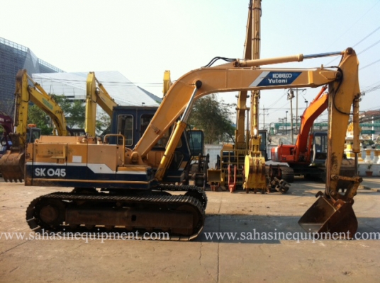 รถขุด ยี่ห้อ KOBELCO รุ่น SK045-2 S/N 020XX นำเข้า ขายถูก บจก.สหสินอีควิปเม้นท์ โทร.081-5851880, 02-5168100-1 www.sahasinequipment.com รถขุด ยี่ห้อ KOBELCO รุ่น SK045-2 S/N 020XX นำเข้า ขายถูก บจก.สหสินอีควิปเม้นท์ โทร.081-5851880, 02-5168100-1 www.sahasinequipment.com