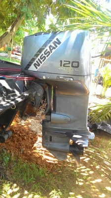 เรือแบสนอก