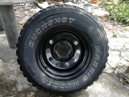 ขายแม็กเหล็ก6รู (japan) พร้อมยาง ออฟโรท ขอบ16 245/75  4วง