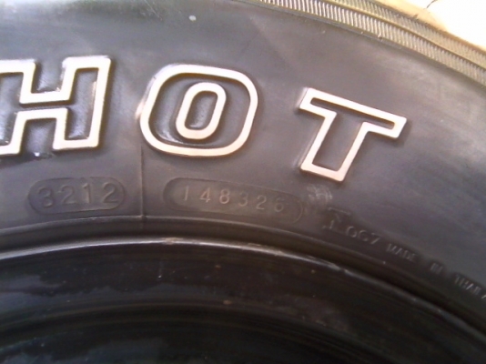 ขายแม็กเหล็ก6รู (japan) พร้อมยาง ออฟโรท ขอบ16 245/75  4วง