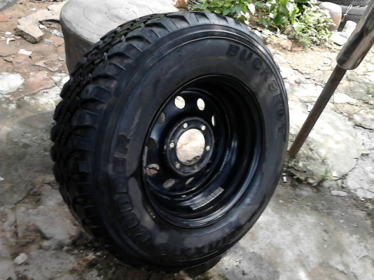 ขายแม็กเหล็ก6รู (japan) พร้อมยาง ออฟโรท ขอบ16 245/75  4วง