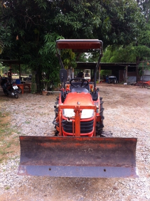 ขาย KUBOTA B2420 ใบดันหน้าพร้อมผาน3 รถไร่ครับ สภาพดีพร้อมใช้งานครับ