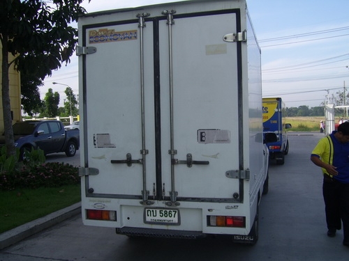 ขายตู้แห้ง ของอีซุซู อีโคโน่ แท้ 1.80 เมตร