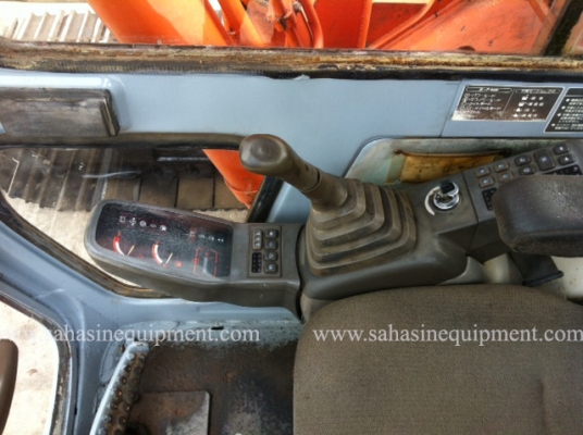 รถขุด ยี่ห้อ HITACHI รุ่น EX200-2 S/N 742XX สภาพดี บจก.สหสินอีควิปเม้นท์ โทร.081-5851880, 02-5168100-1 www.sahasinequipment.com รถขุด ยี่ห้อ HITACHI รุ่น EX200-2 S/N 742XX สภาพดี บจก.สหสินอีควิปเม้นท์ โทร.081-5851880, 02-5168100-1 www.sahasinequipment.com