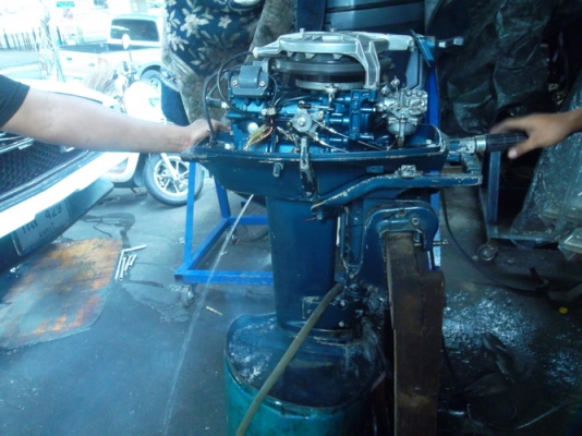 เครื่องเรือYAMAHA 25 hp 2จังหวะหางสั้น เครื่องเรือYAMAHA 25 hp 2จังหวะหางสั้น