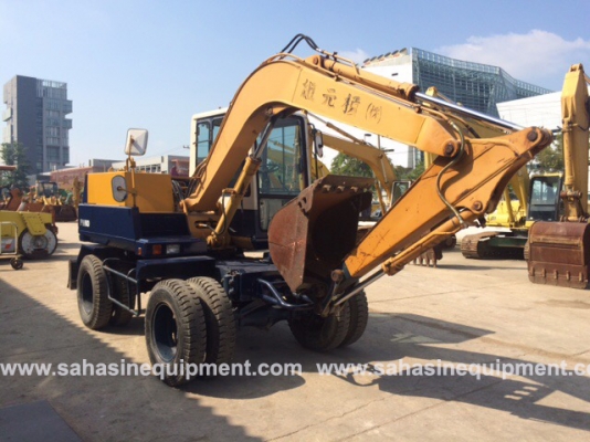 รถขุดล้อยาง ยี่ห้อKOMATSU รุ่น PW60-3 S/N 023XX สภาพดี บจก.สหสินอีควิปเม้นท์ โทร.081-5851880, 02-5168100-1 www.sahasinequipment.com รถขุดล้อยาง ยี่ห้อKOMATSU รุ่น PW60-3 S/N 023XX สภาพดี บจก.สหสินอีควิปเม้นท์ โทร.081-5851880, 02-5168100-1 www.sahasinequipment.com