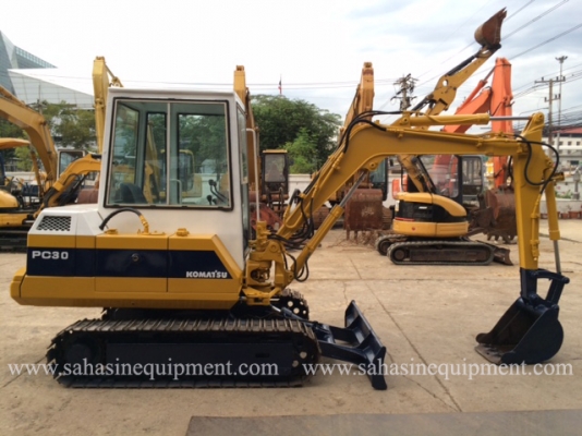 รถขุด ยี่ห้อ KOMATSU รุ่น PC30-5 S/N 89XX นำเข้า ไม่เคยใช้งานในไทย บจก.สหสินอีควิปเม้นท์ โทร.081-5851880, 02-5168100-1 www.sahasinequipment.com รถขุด ยี่ห้อ KOMATSU รุ่น PC30-5 S/N 89XX นำเข้า ไม่เคยใช้งานในไทย บจก.สหสินอีควิปเม้นท์ โทร.081-5851880, 02-5168100-1 www.sahasinequipment.com