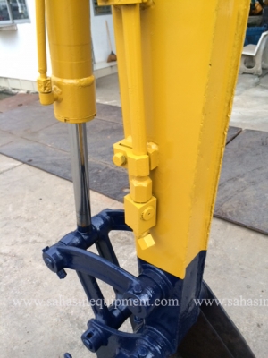 รถขุด ยี่ห้อ KOMATSU รุ่น PC30-5 S/N 89XX นำเข้า ไม่เคยใช้งานในไทย บจก.สหสินอีควิปเม้นท์ โทร.081-5851880, 02-5168100-1 www.sahasinequipment.com รถขุด ยี่ห้อ KOMATSU รุ่น PC30-5 S/N 89XX นำเข้า ไม่เคยใช้งานในไทย บจก.สหสินอีควิปเม้นท์ โทร.081-5851880, 02-5168100-1 www.sahasinequipment.com