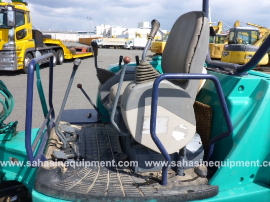 รถขุด ยี่ห้อ KOMATSU รุ่น PC35R-8 S/N 35494 นำเข้า บจก.สหสินอีควิปเม้นท์ โทร.081-5851880, 02-5168100-1 www.sahasinequipment.com