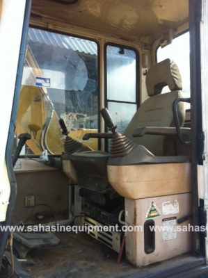 รถขุด ยี่ห้อ KOMATSU รุ่น PC120-5 S/N 40803 นำเข้า บจก.สหสินอีควิปเม้นท์ โทร.081-5851880, 02-5168100-1 www.sahasinequipment.com