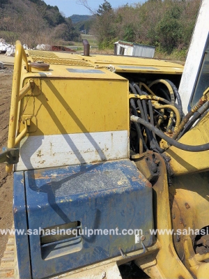 รถขุด ยี่ห้อ KOMATSU รุ่น PC120-5 S/N 40803 นำเข้า บจก.สหสินอีควิปเม้นท์ โทร.081-5851880, 02-5168100-1 www.sahasinequipment.com