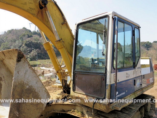 รถขุด ยี่ห้อ KOMATSU รุ่น PC120-5 S/N 40803 นำเข้า บจก.สหสินอีควิปเม้นท์ โทร.081-5851880, 02-5168100-1 www.sahasinequipment.com