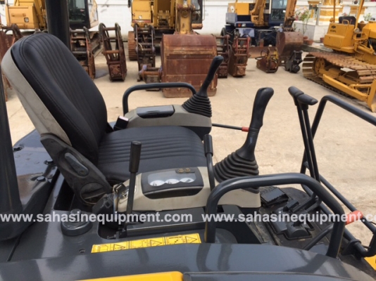 รถขุด ยี่ห้อ KOMATSU รุ่น PC40MR-2 S/N 11152 นำเข้า สภาพดี บจก.สหสินอีควิปเม้นท์ โทร.081-5851880, 02-5168100-1 www.sahasinequipment.com