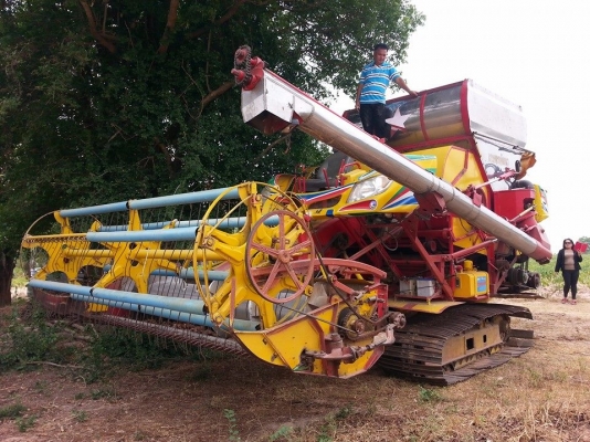 ขายรถเกี่ยวข้าวเกษตรพัฒนา ปี52 เครื่อง195เทอร์โบ สภาพดี ช่วงล่างดี ทำงานได้ทุกระบบ สนใจโทร 090-8588220คุณนะ 093-3258446คุณบิว ID:narong498 หรือ www.truck.in.th/498 หรือเพจFacebook ณรงค์ ซื้อขายรถมือสอง (เว็บไซต์ส่วนตัว)