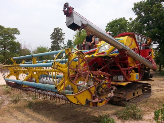 ขายรถเกี่ยวข้าวเกษตรพัฒนา ปี52 เครื่อง195เทอร์โบ สภาพดี ช่วงล่างดี ทำงานได้ทุกระบบ สนใจโทร 090-8588220คุณนะ 093-3258446คุณบิว ID:narong498 หรือ www.truck.in.th/498 หรือเพจFacebook ณรงค์ ซื้อขายรถมือสอง (เว็บไซต์ส่วนตัว)