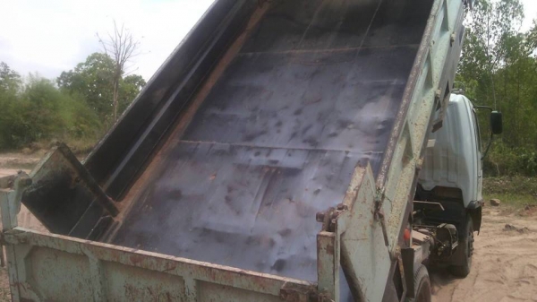 ขายดั้มHINO FB4J เครื่อง140แรง JO5C เครื่องดี แคชซีสวย พ.เพาเวอร์ เบรกทิฟฟี่ ภายในสวย แอร์เย็น สภาพพร้อมใช้งาน เอกสารพร้อมโอน สนใจโทร 090-8588220คุณนะ 093-3258446คุณบิวตี้ ID:narong498 หรือ www.truck.in.th/498 หรือเพจFacebook ณรงค์ ซื้อขายรถมือสอง (เว็บไซ