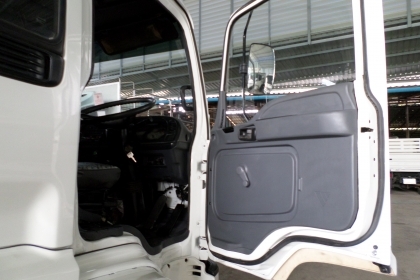 ขาย 6 ล้อ อีซูซุ เดก้า เครน 4 .5 ตัน ทอร์นาโด้ 195 แรง ยาว 6.50 ม.ปี 1997 สภาพเดิม สนใจชมรถก่อนได้ครับ ติดต่อ 081-9425443