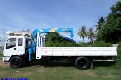 ขาย 6 ล้อ อีซูซุ เดก้า เครน 4 .5 ตัน ทอร์นาโด้ 195 แรง ยาว 6.50 ม.ปี 1997 สภาพเดิม สนใจชมรถก่อนได้ครับ ติดต่อ 081-9425443