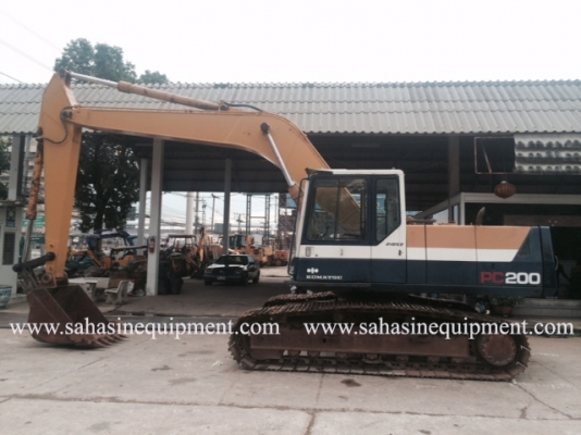 รถขุด ยี่ห้อ KOMATSU รุ่น PC200-5 S/N488XX บจก.สหสินอีควิปเม้นท์ โทร.081-5851880, 02-5168100-1 www.sahasinequipment.com