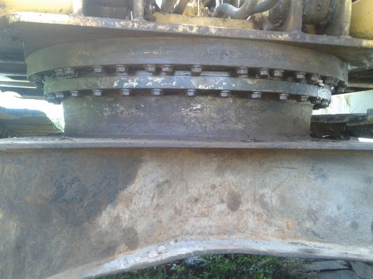 komatsu pc200-6 รถเครื่องดี ปั๊มแรง พร้อมใช้งาน ยังใช้งานอยู่ ขายเนื่องจากงานน้อย รถสาดสีใหม่ ราคาต่อรองได้ 087-2976734 095-0403929