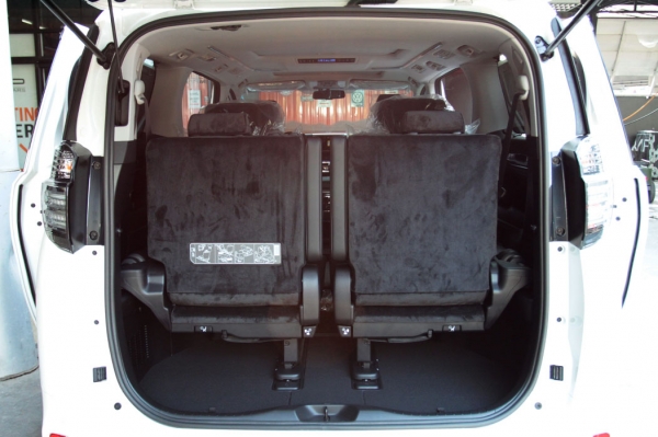 2015 TOYOTA VELLFIRE