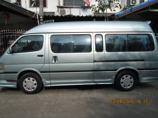 รถตู้ปี04สภาพสดๆเลยครับ
