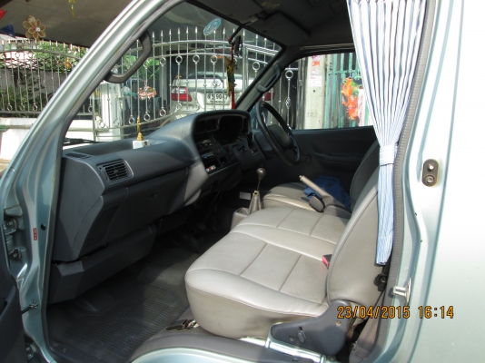 รถตู้ปี04สภาพสดๆเลยครับ รถตู้ปี04สภาพสดๆเลยครับ