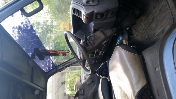 ขายรถบรรทุก6ล้อisuzu npr 120แรงแท้ห้าง