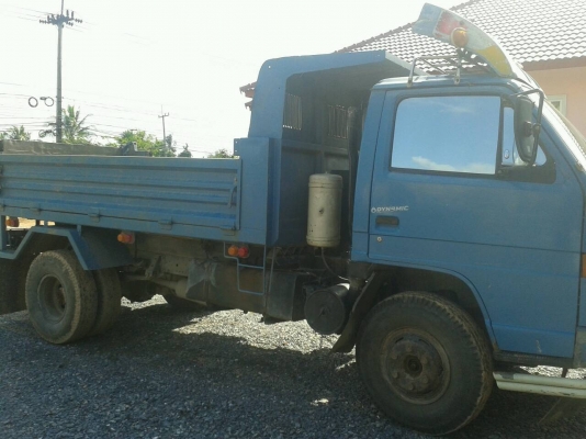 6ล้อดั้มพ์ ISUZU 115แรงม้า เกียร์สั้น แอร์พร้อม พวงมาลัยพาเวอร์ 087-2976734 095-0403929