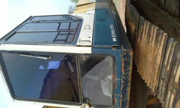 ขาย pc200-5ไฟฟ้าเอกสารครบ ซีเรียล57793 รถใช้งานปกติแรงดีไม่มีโหลด