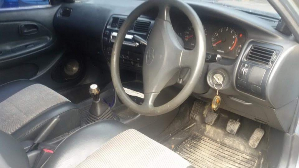 ขายโตโยต้าสามห่วง