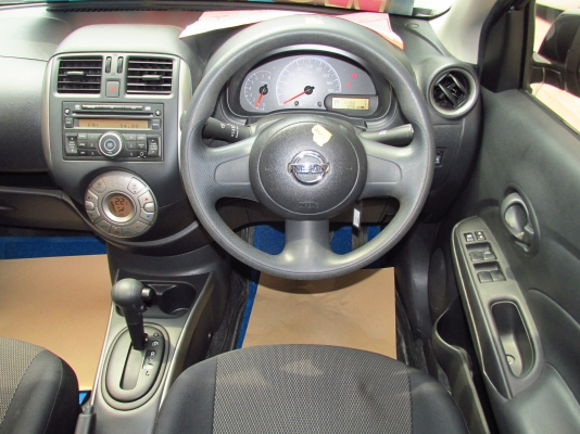 ALMERA 1.2 ปี2012 รถสวย สภาพป้ายแดง ราคา 339,000 สนใจโทร 080-604-8422 ปุ้ย