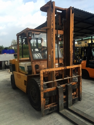 ขายถูก รถโฟล์คลิฟท์ KOMATSU ขนาด3.5ตัน เครื่องยนต์ดีเซล เกียร์ออร์โต้ ยกได้สูงสุด4เมตร พร้อมเเผงงาสไลด์