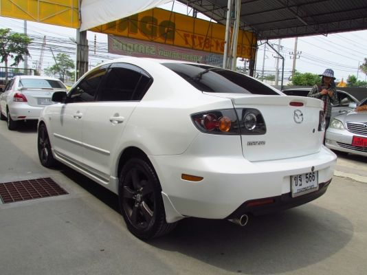 MAZDA3 ตัวท้อปสุดๆ 2.0 ซันรูฟ ราคา 319,000 สนใจโทรเลยฃ080-604-8422 ปุ้ย