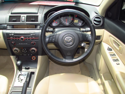 MAZDA3 ตัวท้อปสุดๆ 2.0 ซันรูฟ ราคา 319,000 สนใจโทรเลย080-604-8422 ปุ้ย