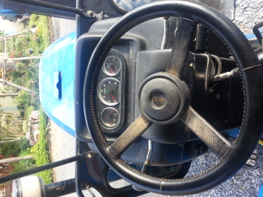 แทรกเตอร์แชมป์ MX 6255 4 WD 2 เพลาพร้อมใบมีดดันหน้า ทำงาน 362 ชั่วโมง