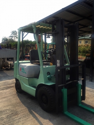 ขายถูก รถโฟล์คลิฟท์ MITSUBISHI ขนาด1.5ตัน เครื่องยนต์ดีเซล เกียร์ออร์โต้ ยกได้สูงสุด3เมตร