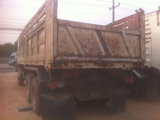 รถฮีโน่ 10 ล้อดั้ม FM227  220 แรงม้า. ปี 33     สนใจติดต่อ  081 - 6079515